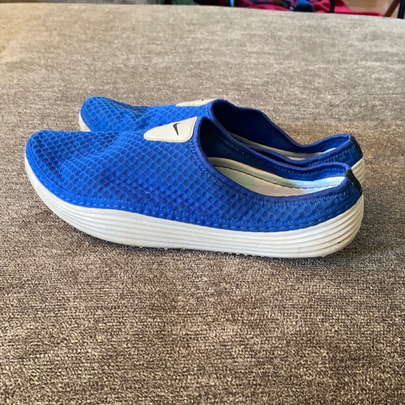 Nike Other - Nike Solar Soft slip on men’s sneakers; size 11